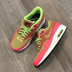 Nike Women's Air Max 1 SE Sneakers